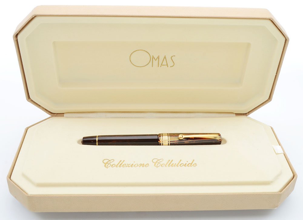 Omas Dama Fountain Pen (1996) - Arco Brown Celluloid, 18k Medium